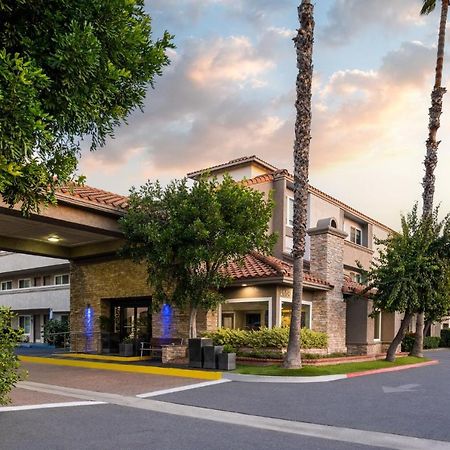Holiday Inn Express Simi Valley By Ihg Bagian luar foto